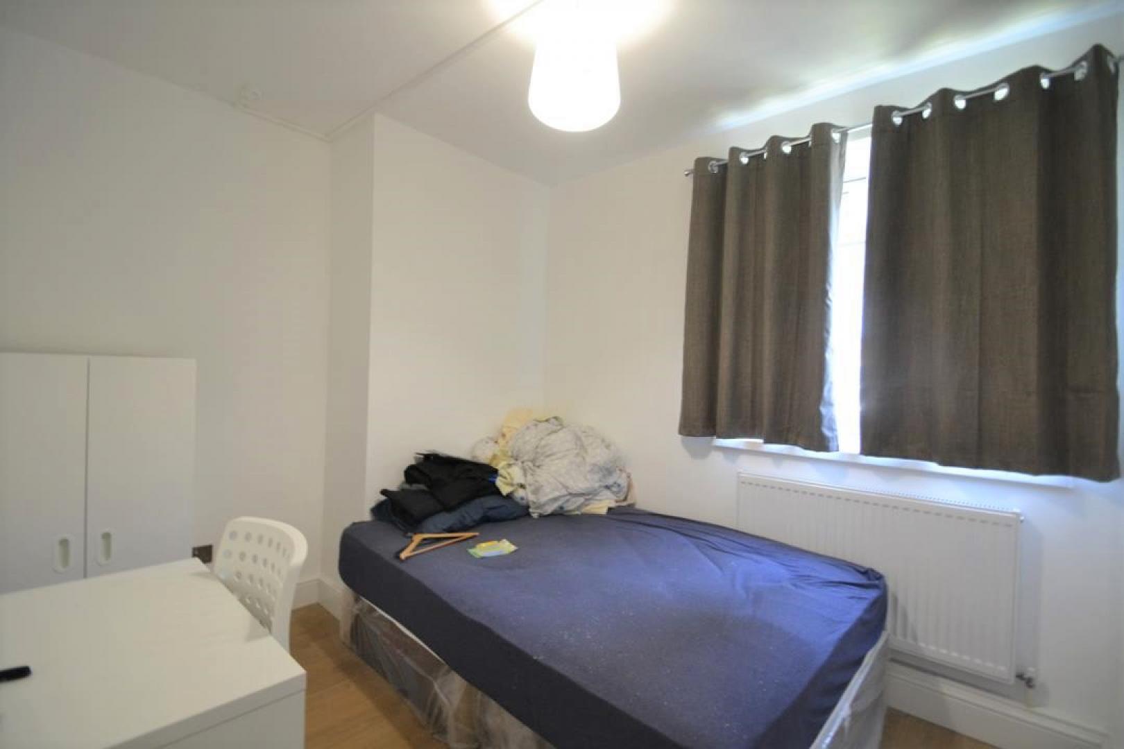 Recently refurbished 4 bed with a modern kitchen and bathroom and wood floors  Bridgeway Street, Camden / Euston