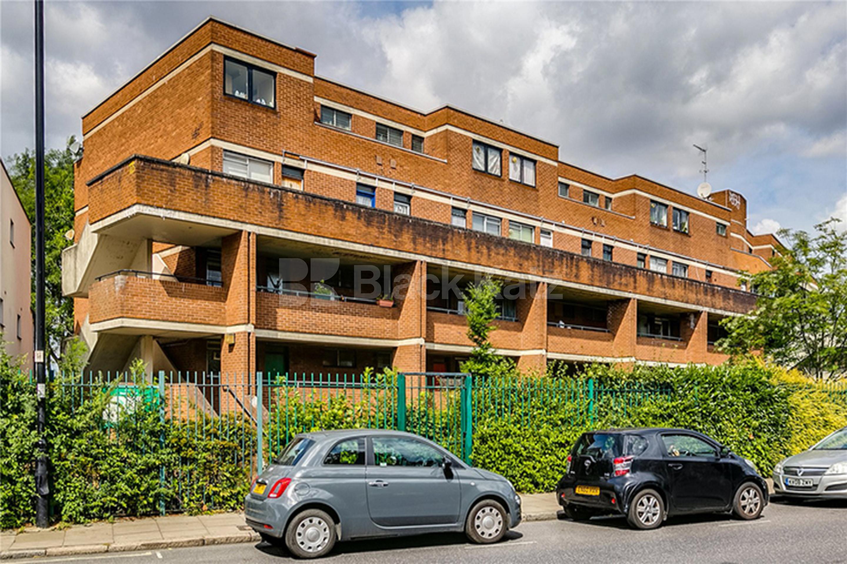 3 bedroom apartment located within a gated building on Brecknock Road Brecknock Road, Camden Borders  n7