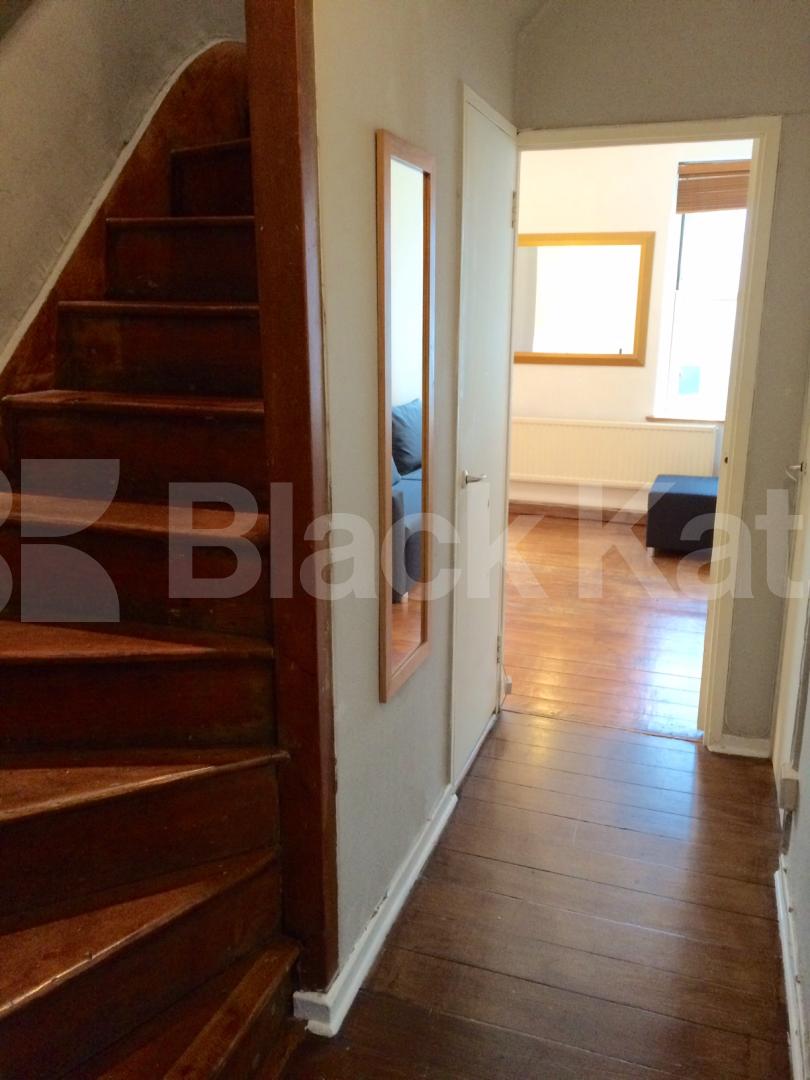 			NEW INSTRUCTION, 1 Bedroom, 1 bath, 1 reception Apartment			 Brune Street, Aldgate 