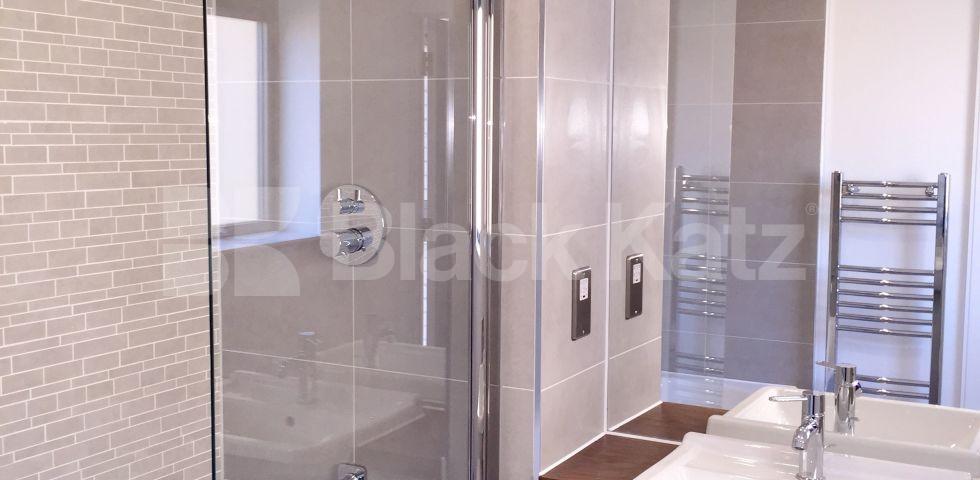 			UNDER OFFER , 2 Bedroom, 1 bath, 1 reception Apartment			 Bramah Road (Oval Quarter), Oval