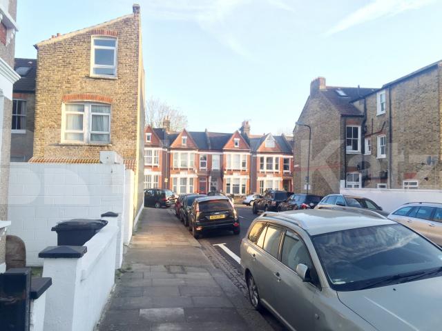 			NEW INSTRUCTION, 2 Bedroom, 1 bath, 1 reception Apartment			 Brancaster Road, Streatham Hill