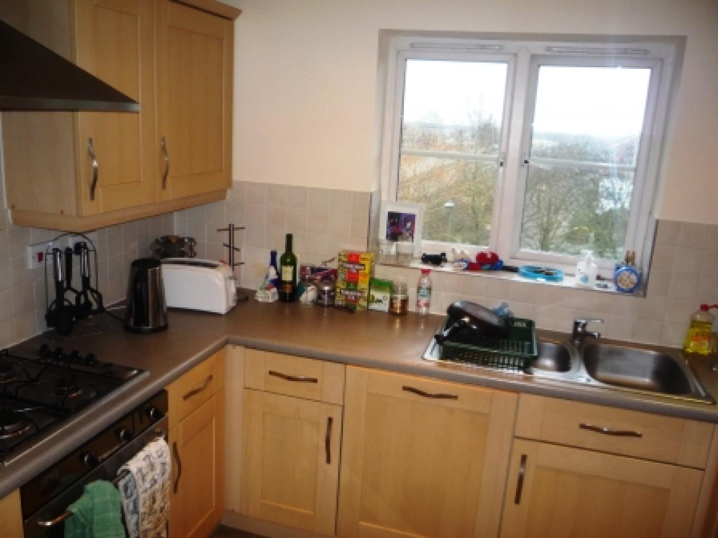 			2 Bedroom, 1 bath, 1 reception Flat			 Briar Close, EAST FINCHLEY