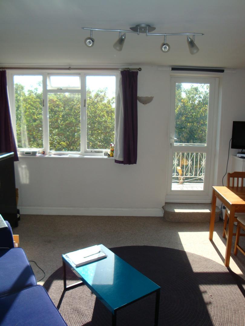 			ROOF TERRACE, 1 Bedroom, 1 bath, 1 reception Flat			 Broadhurst Gardens, WEST HAMPSTEAD