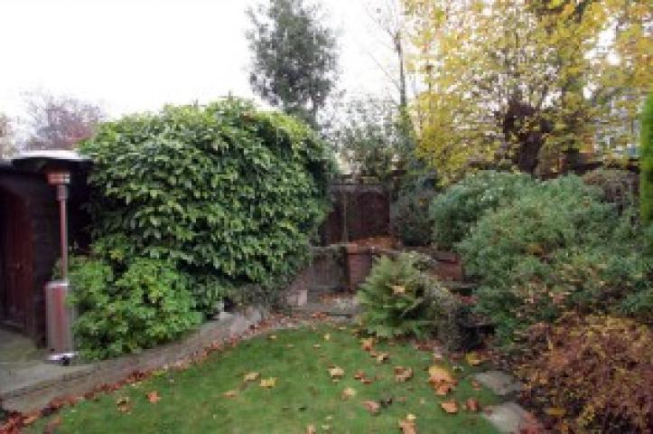 			PRIVATE GARDEN, 2 Bedroom, 1 bath, 1 reception Flat			 Brondesbury Park, WILLESDEN GREEN