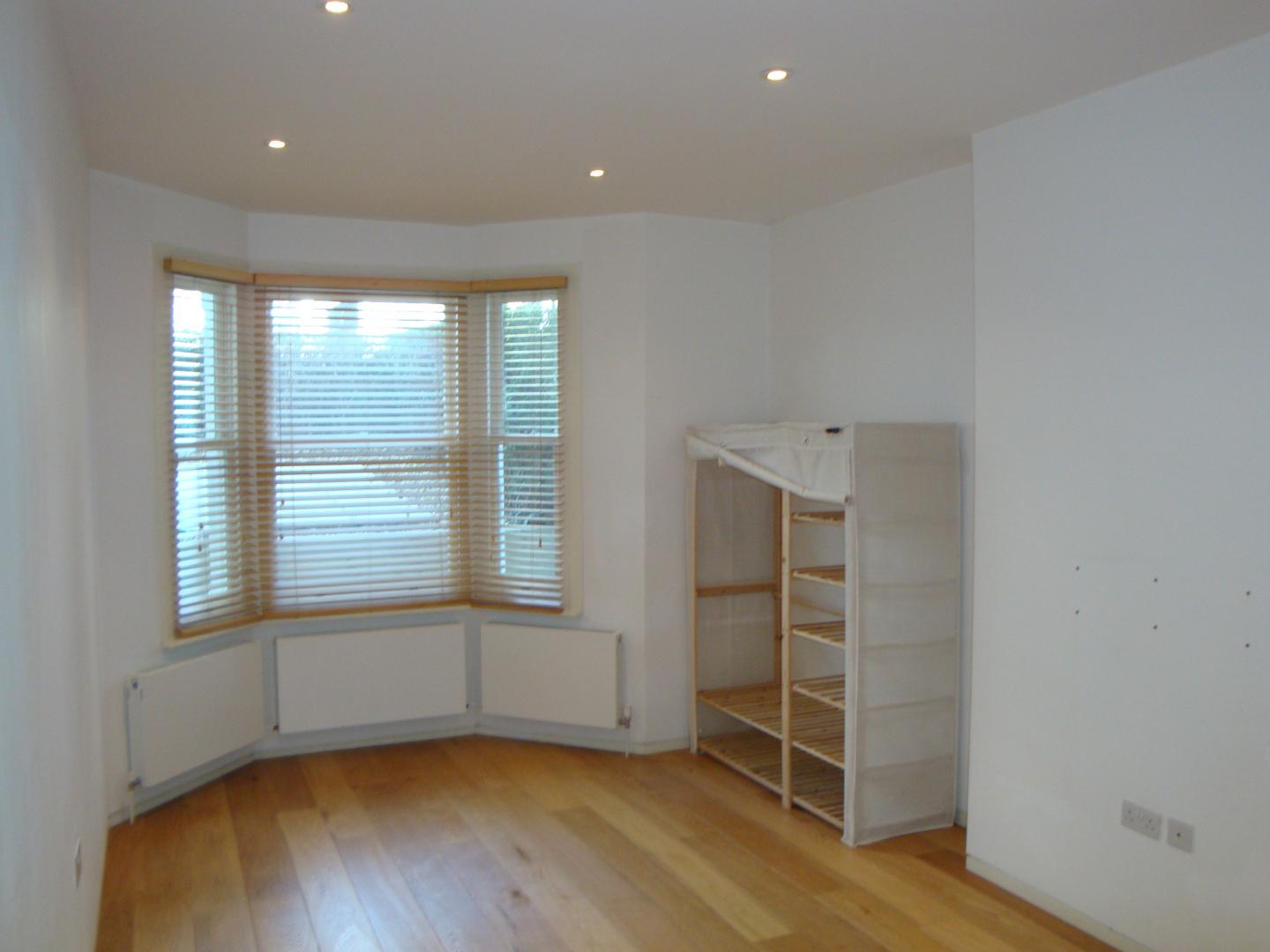 			STUNNING APARTMENT, 2 Bedroom, 1 bath, 1 reception Flat			 Brondesbury Road, QUEENS PARK