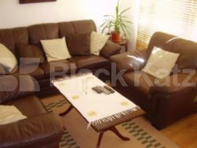 			3 Bedroom, 1 bath, 1 reception Flat			 Brownswoods Road, FINSBURY PARK N4