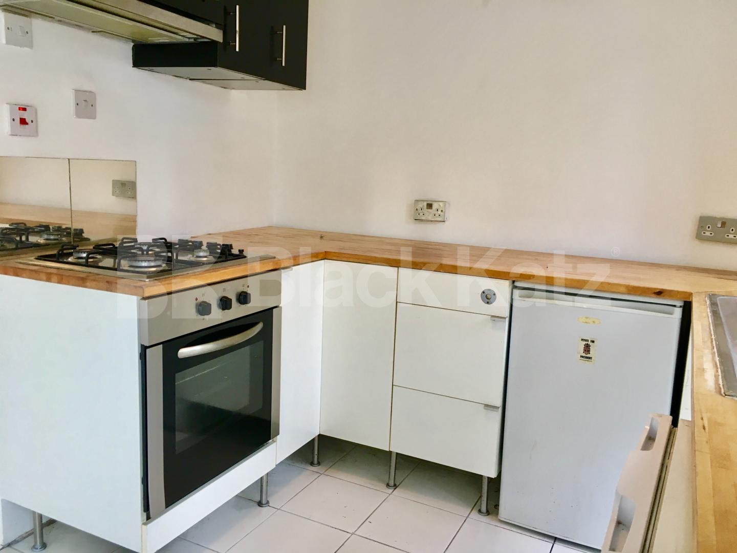 			LET, 1 Bedroom, 1 bath, 1 reception Apartment			 Brighton Terrace, Brixton