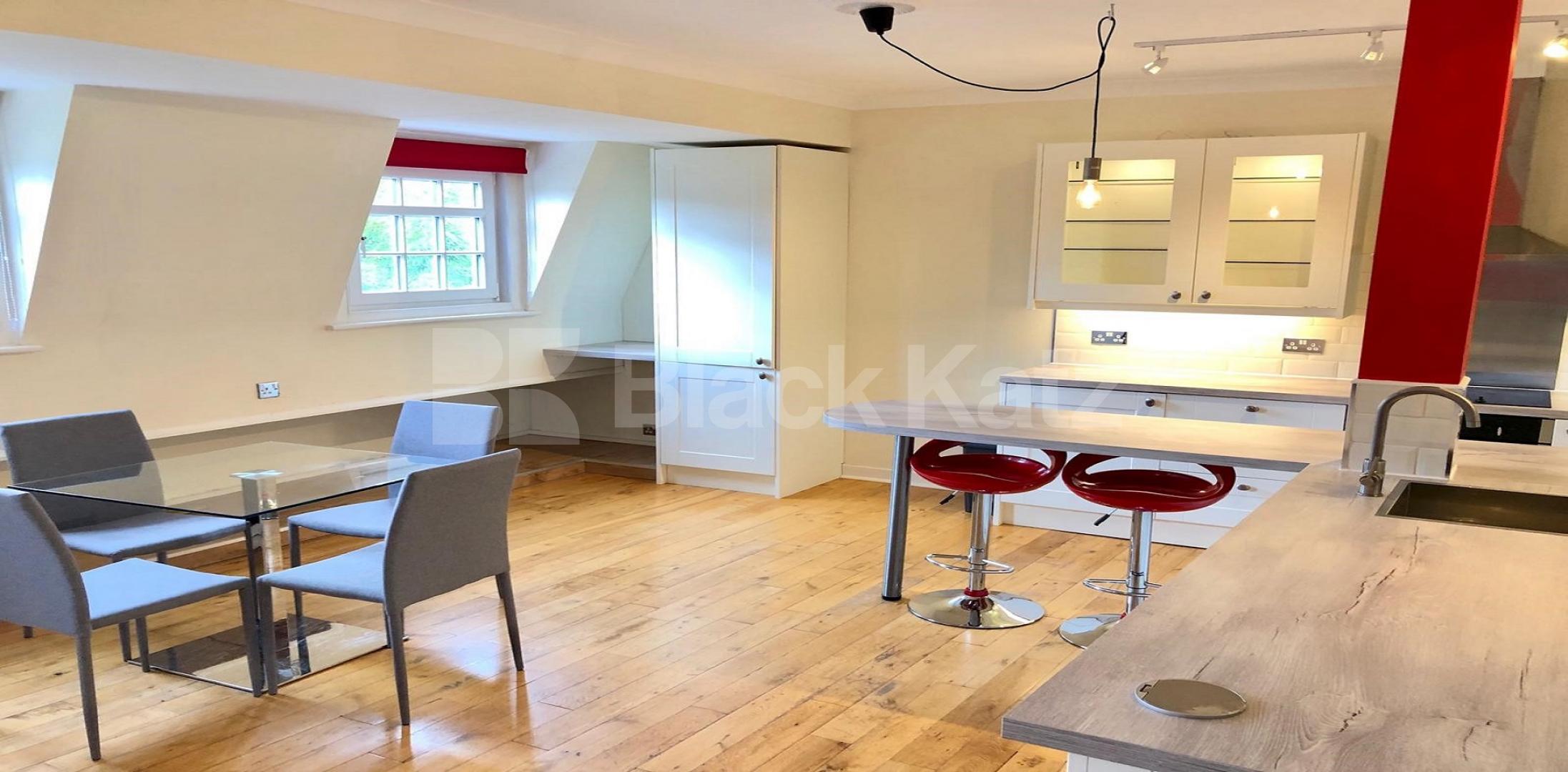 			NEW INSTRUCTION , 2 Bedroom, 1 bath, 1 reception Penthouse			 Battersea Square, Battersea 