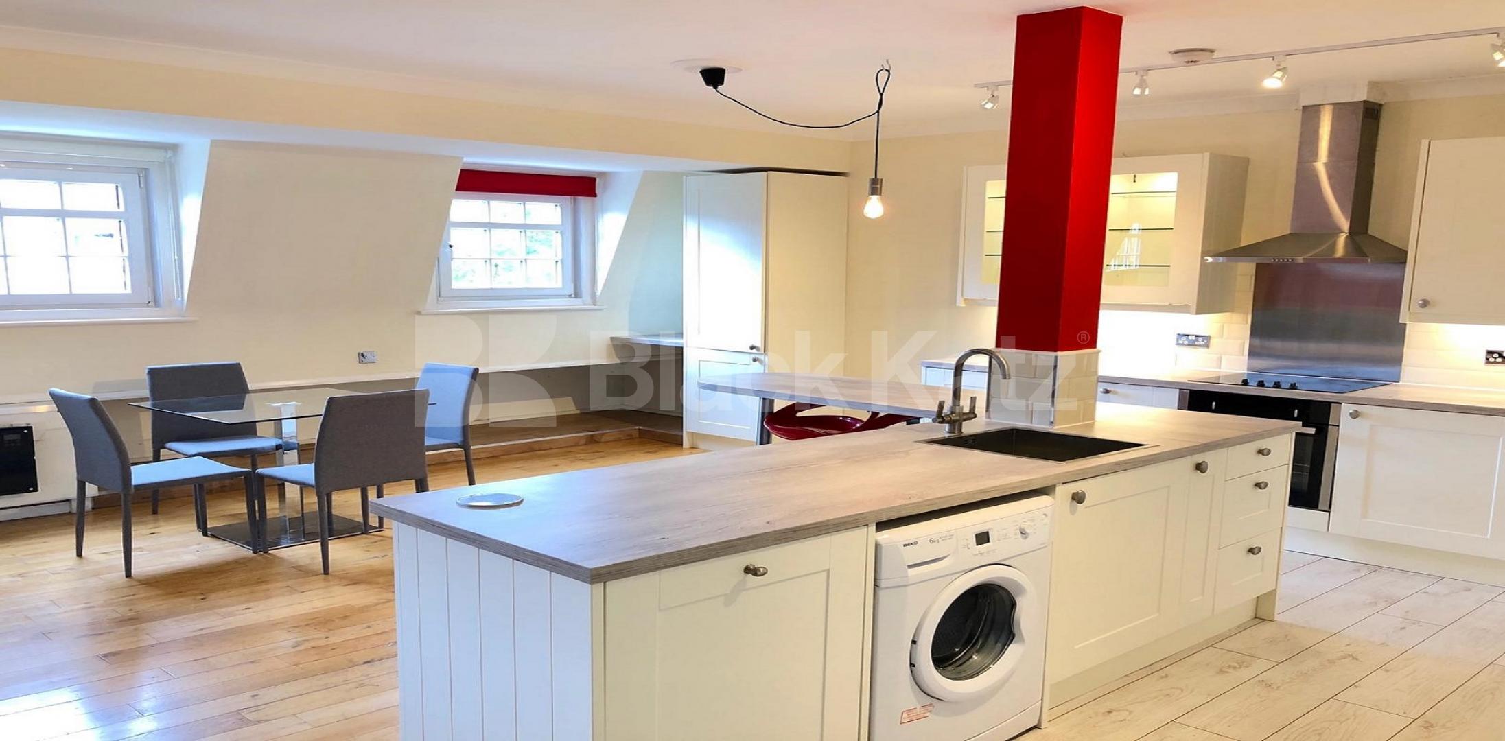 			NEW INSTRUCTION , 2 Bedroom, 1 bath, 1 reception Penthouse			 Battersea Square, Battersea 