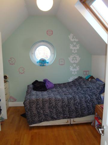 			LOVELY COACH HOUSE, 2 Bedroom, 1 bath, 1 reception House			 Buchanan Gardens, KENSAL GREEN