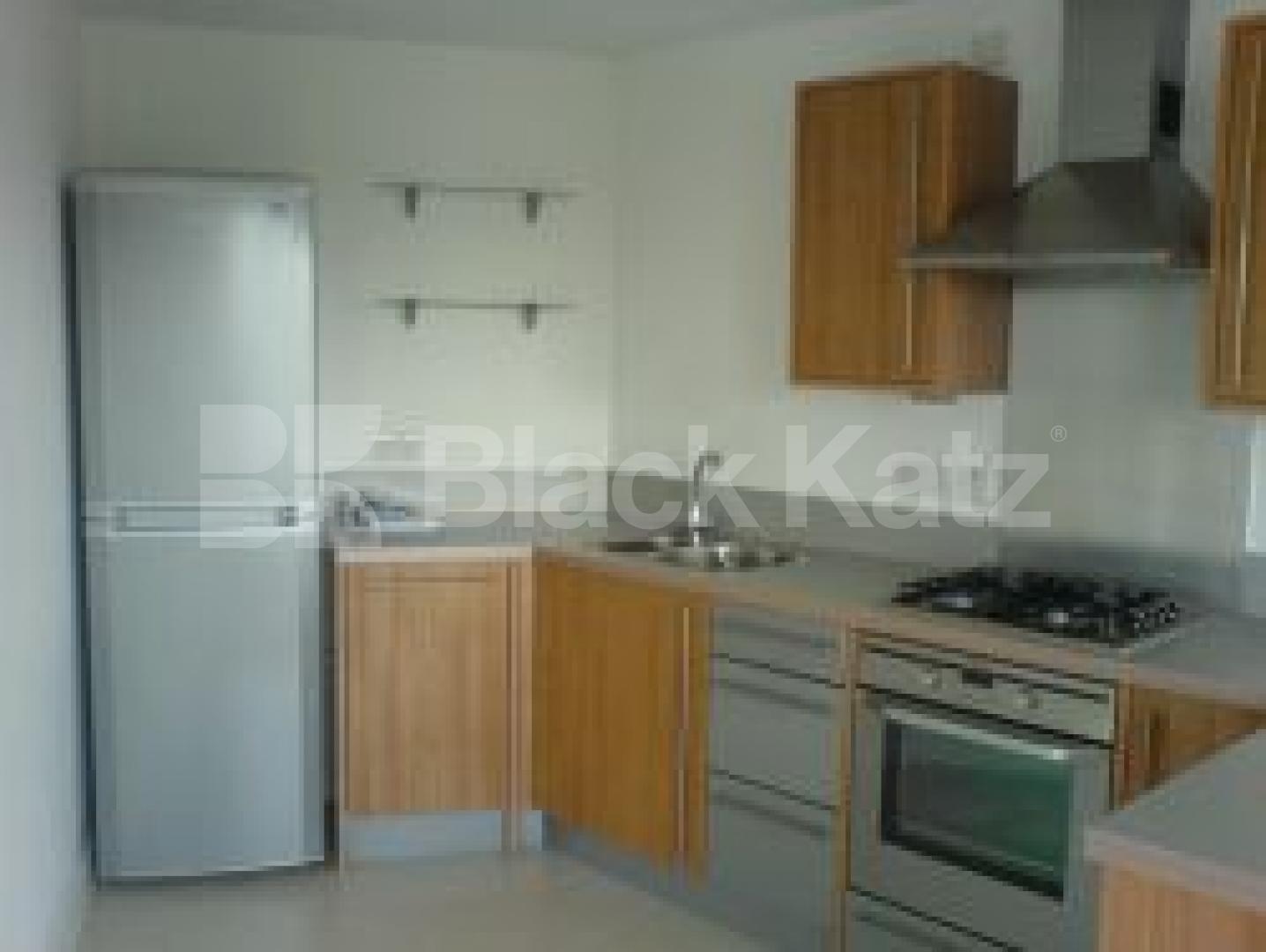 			1 Bedroom, 1 bath, 1 reception Flat			 Eden Grove, BUCKLER COURT N7