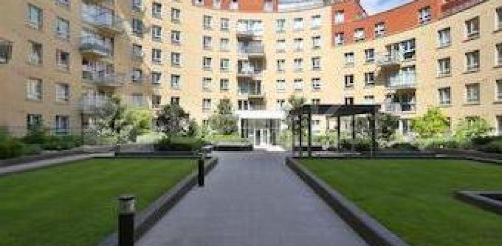 			MODERN 1 BED MINS TO TUBE!, 1 Bedroom, 1 bath, 1 reception Flat			 EDEN GROVE , HOLLOWAY