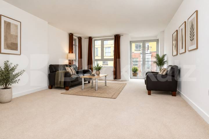Three bedroom flat located in a private modern development with concierge Eden Grove, Holloway