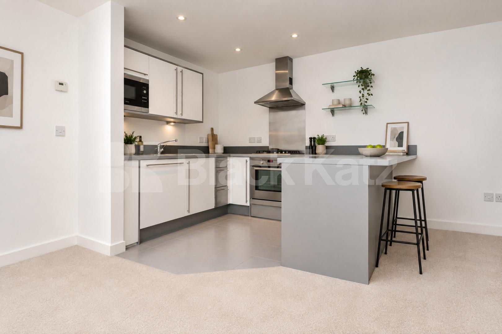 Three bedroom flat located in a private modern development with concierge Eden Grove, Holloway
