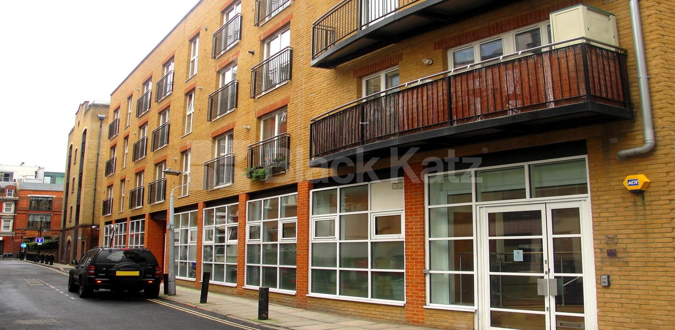 			NEW INSTRUCTION , 2 Bedroom, 2 bath, 1 reception Penthouse			 Kamen House. Magdalen Street, London Bridge