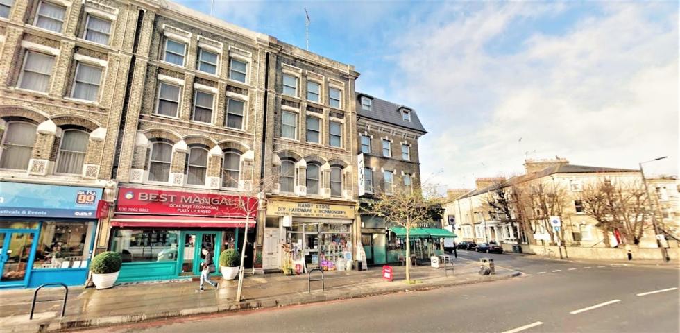 			INCLUSIVE OF WATER, GAS & ELECTRICITY, Studio Apartment, 1 bath, 1 reception Flat			 North End Road, West Kensington