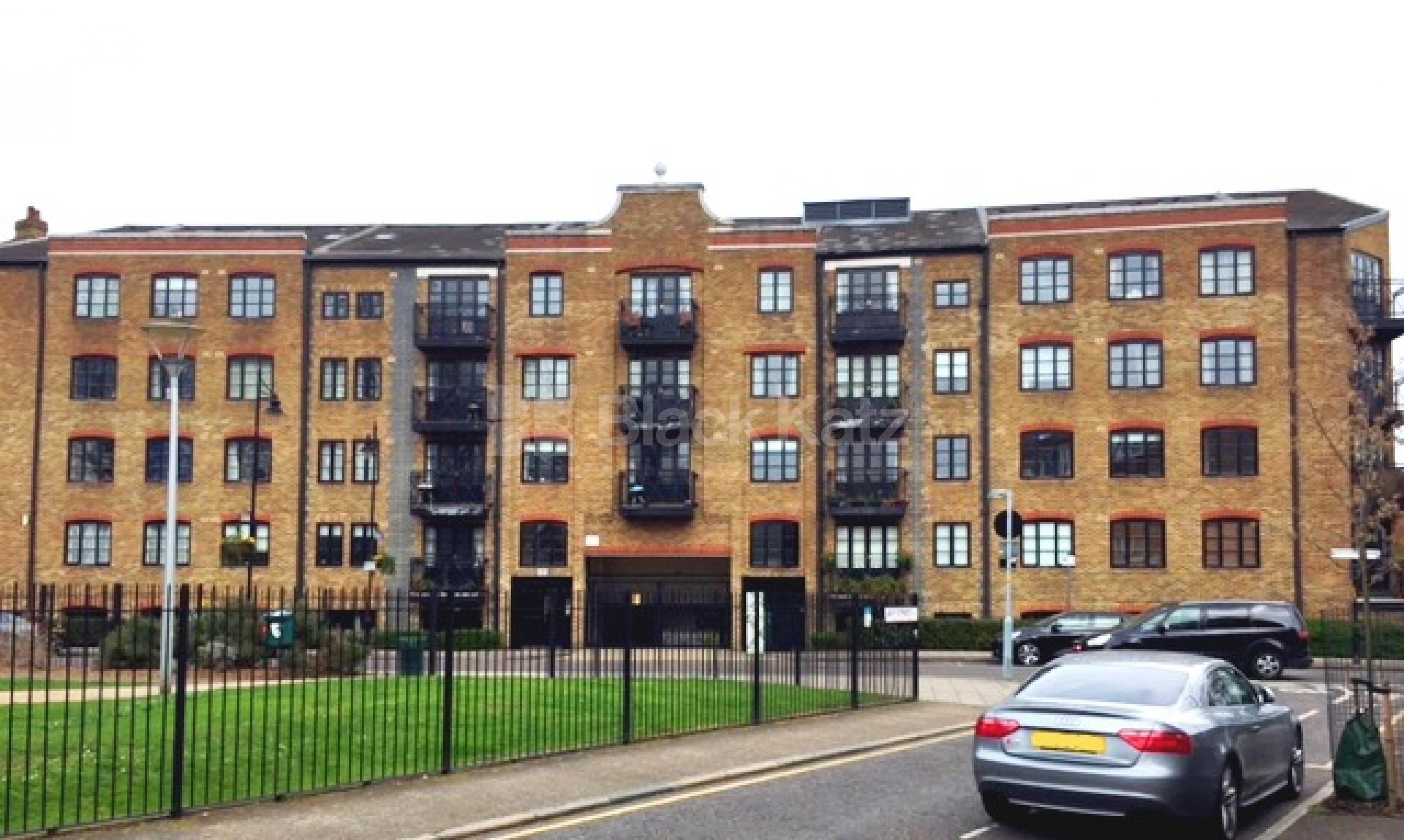 			3 Bedroom, 1 bath, 1 reception Penthouse			 Bridgewalk Heights, 80 Weston Street, London Bridge SE1