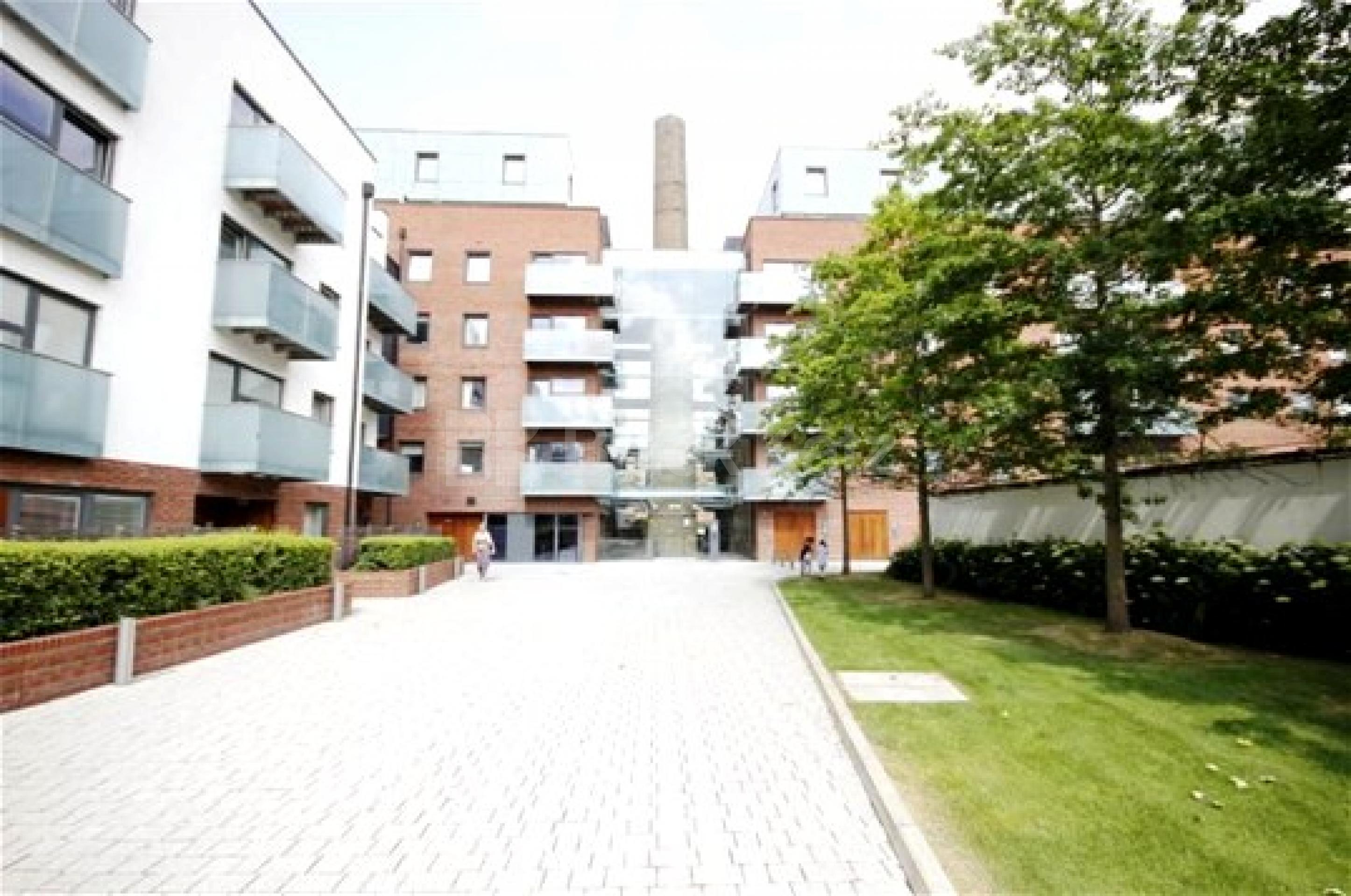 			NEW INSTRUCTION / GREAT LOCATION / BRAND NEW REFURBISHED , 1 Bedroom, 1 bath, 1 reception Flat			 Tiltman place (Formally Hornsey road baths), Holloway / Finsbury park N7