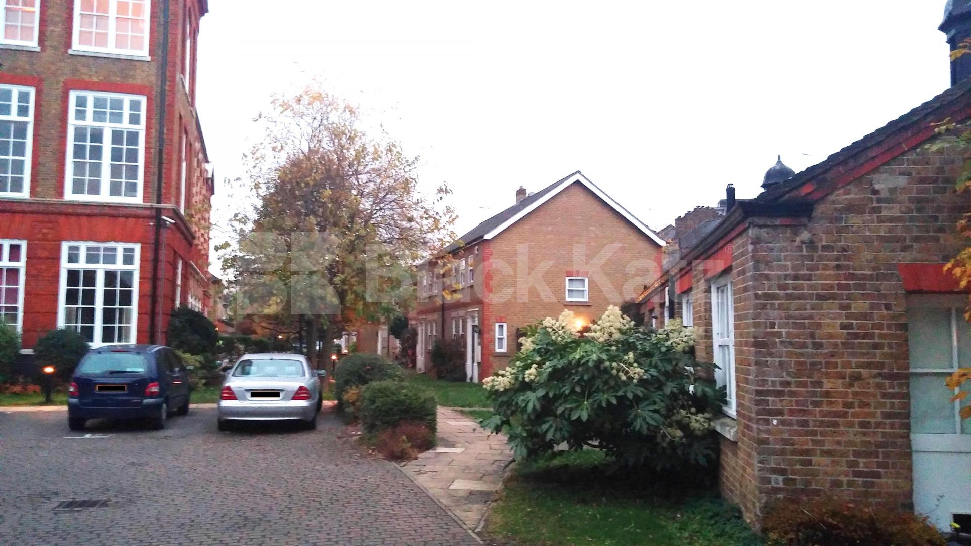 			NEW INSTRUCTION, 1 Bedroom, 1 bath, 1 reception Terraced House			 The Paragon, Searles Road, SE1, Borough / Elephant and Castle 