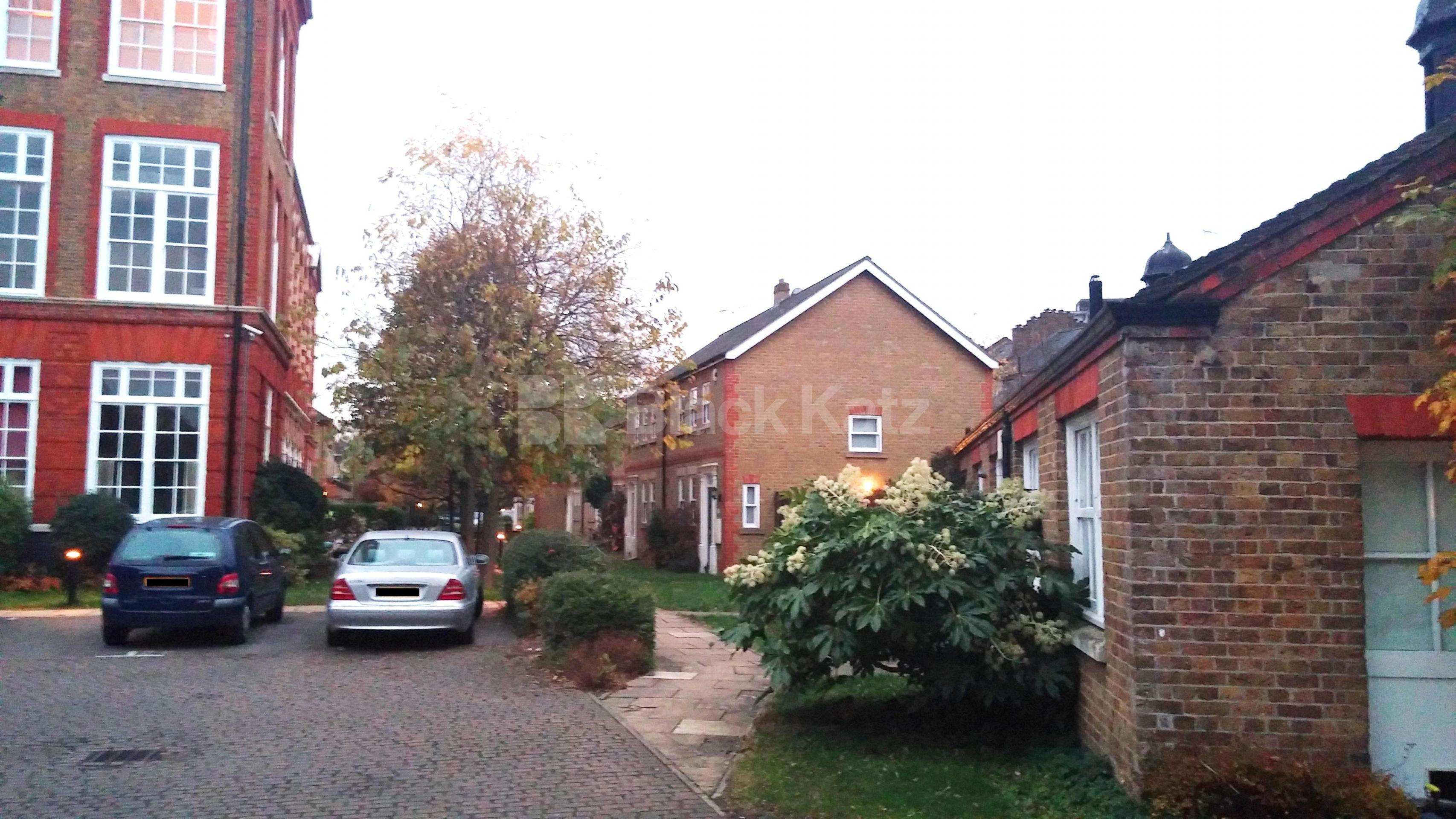 			NEW INSTRUCTION, 1 Bedroom, 1 bath, 1 reception Terraced House			 The Paragon, Searles Road, SE1, Borough / Elephant and Castle  SE1