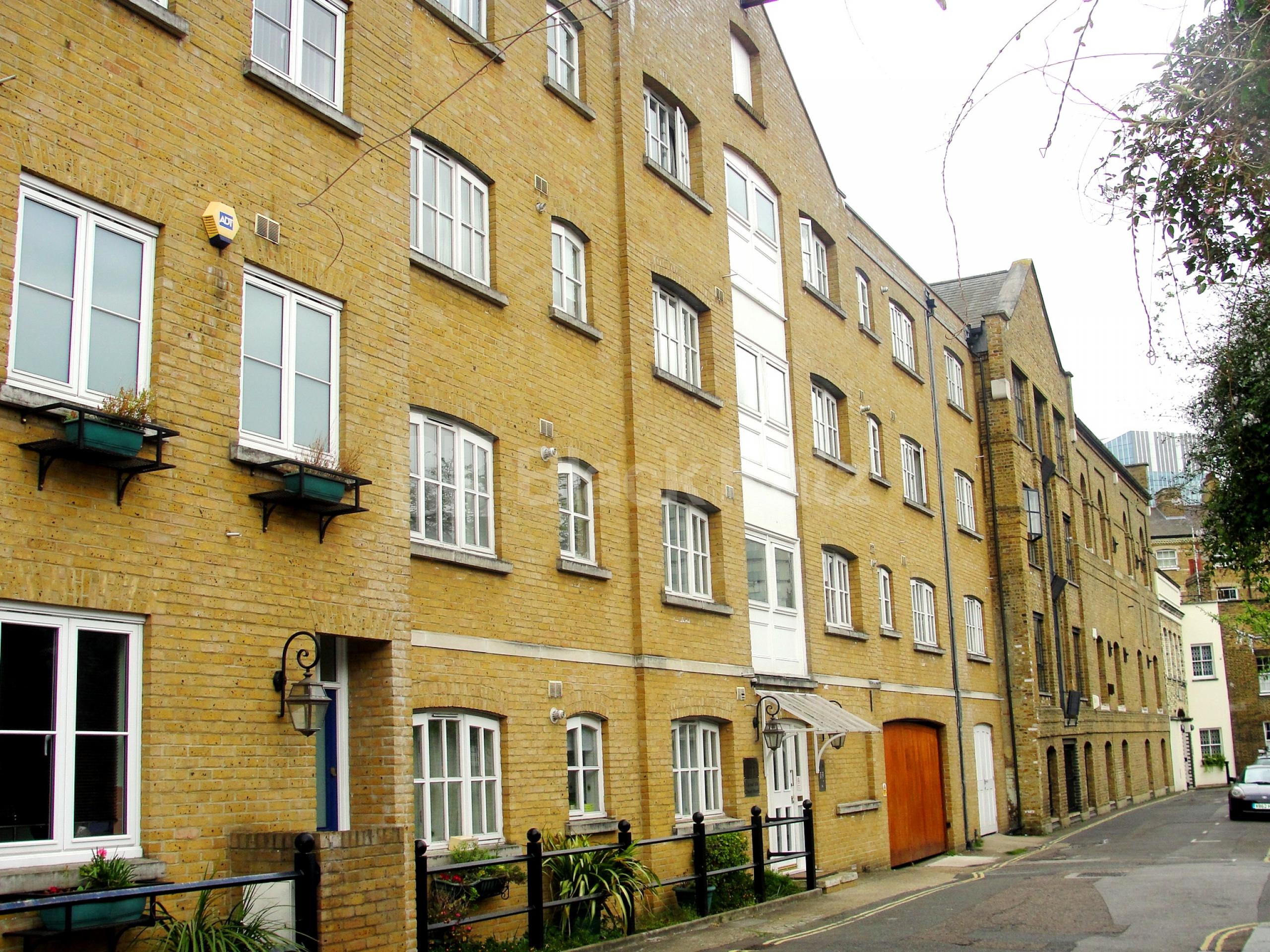 			NEW INSTRUCTION, 2 Bedroom, 1 bath, 1 reception Apartment			 Waterside House Theed Street, Waterloo SE1