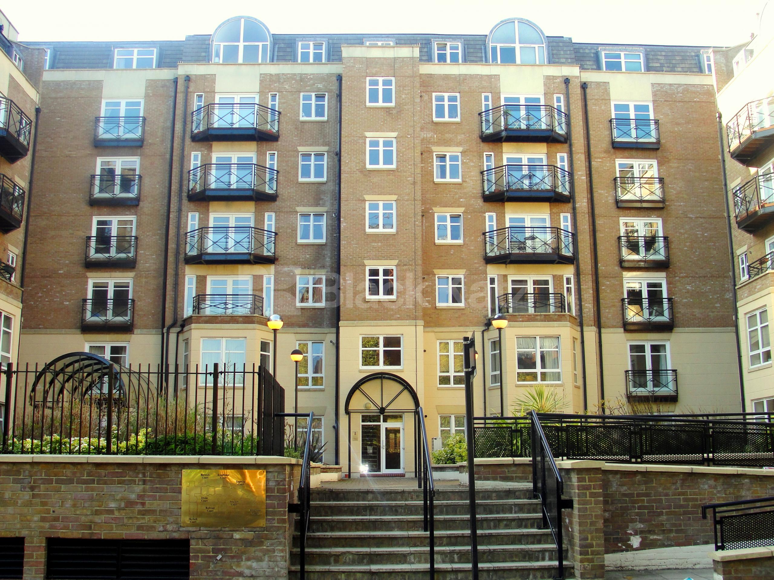 Fantastic property 3 Bedroom, Furnished Apartment in Kingfisher Court