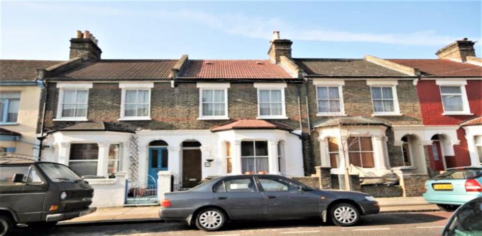 			NEW INSTRUCTION, 1 Bedroom, 1 bath, 1 reception Flat			 Hiley Road, KENSAL GREEN NW10