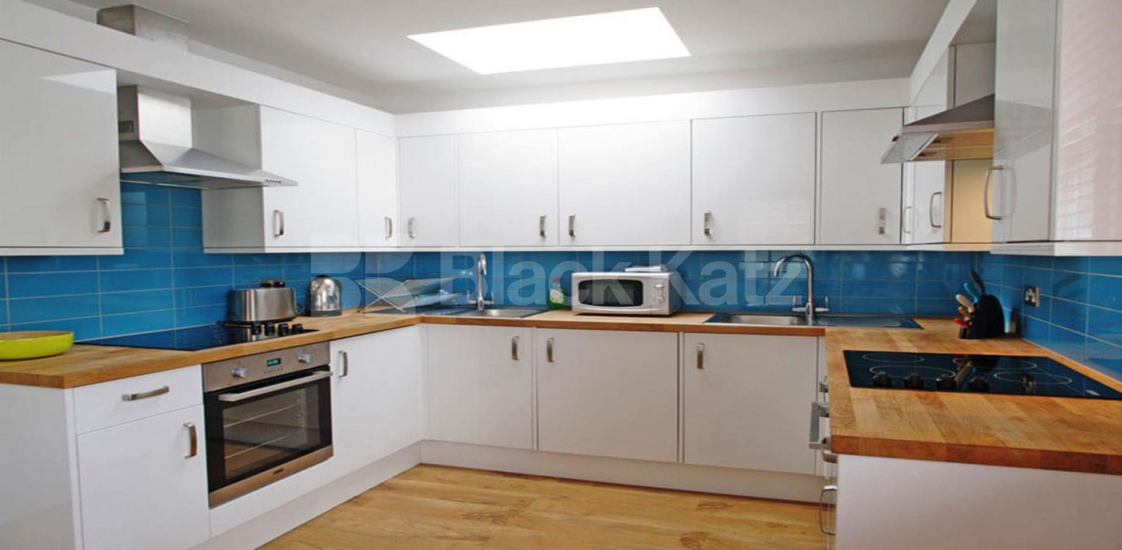 			ZONE 1 LOCATION, 5 Bedroom, 1 bath, 1 reception Apartment			 BYNG PLACE WC1E, RUSSELL SQUARE - EUSTON - FITZROVIA 