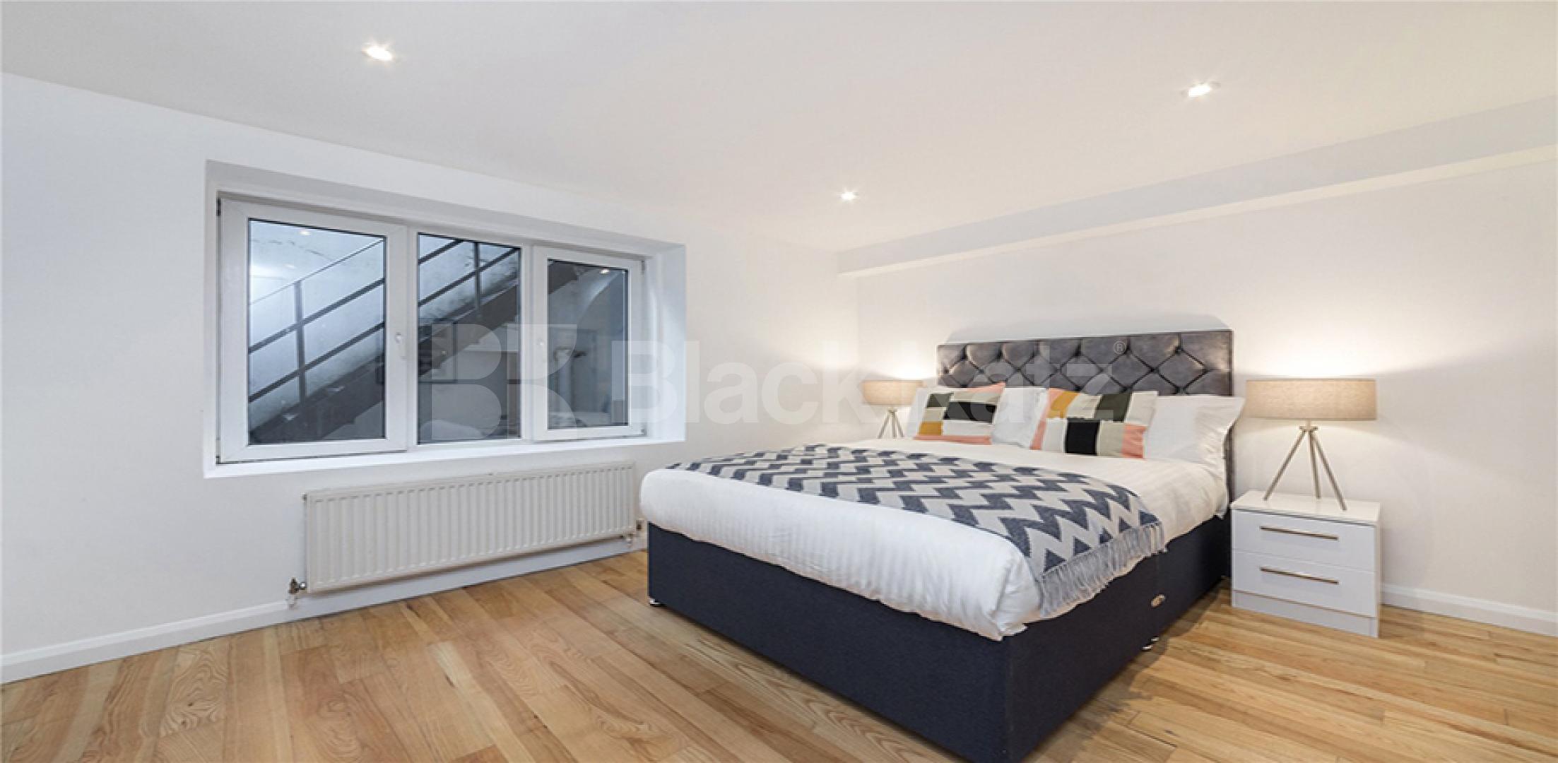 			MINS TO HYDE PARK, 2 Bedroom, 1 bath, 1 reception Flat			 Craven Terrace, HYDE PARK / BAYSWATER