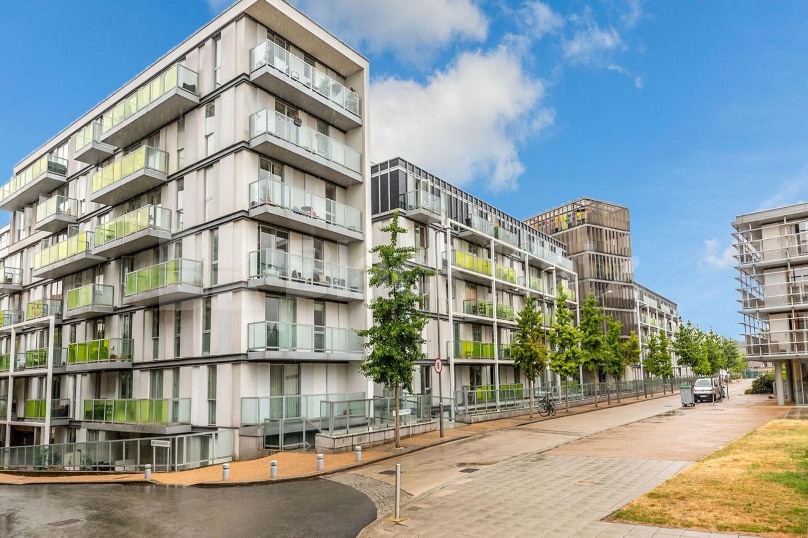 1 bedroom property located within a portered building with a balcony   New River Village, Crouch End / Hornsey