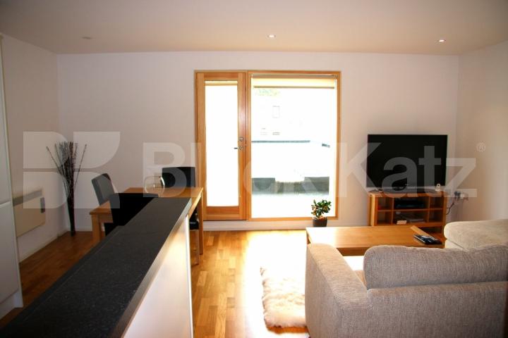 			BRAND NEWLY REFURBISHED MODERN FLAT, 2 Bedroom, 1 bath, 1 reception Flat			 Chalton Street , CAMDEN-EUSTON