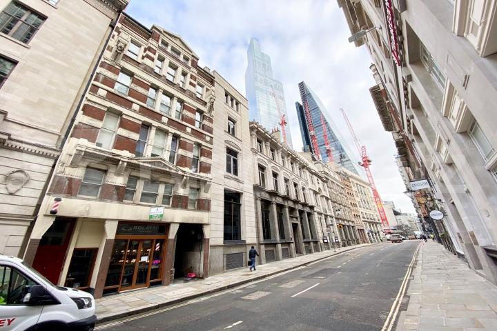 Location, location loaction  The Power House, Cornhill, Bank EC3V