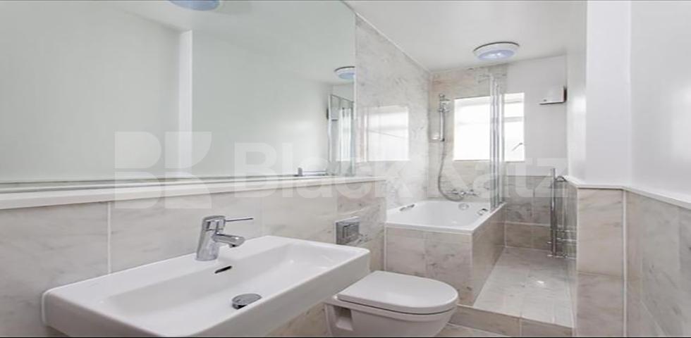 			NEW INSTRUCTION!, 1 Bedroom, 1 bath, 1 reception Flat			 Cleveland Street, FITZROVIA