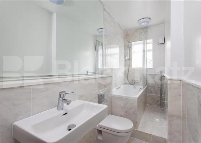 			NEW INSTRUCTION!, 1 Bedroom, 1 bath, 1 reception Flat			 Cleveland Street, FITZROVIA