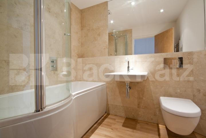 			BRAND NEWLY REFURBISHED MODERN FLAT, 2 Bedroom, 1 bath, 1 reception Flat			 Chalton Street , CAMDEN-EUSTON