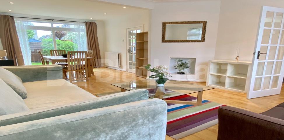 			LET, 3 Bedroom, 1 bath, 1 reception House			 Crimsworth Road, Vauxhall