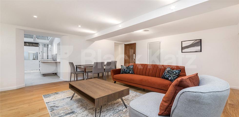 			MINS TO HYDE PARK, 2 Bedroom, 1 bath, 1 reception Flat			 Craven Terrace, HYDE PARK / BAYSWATER