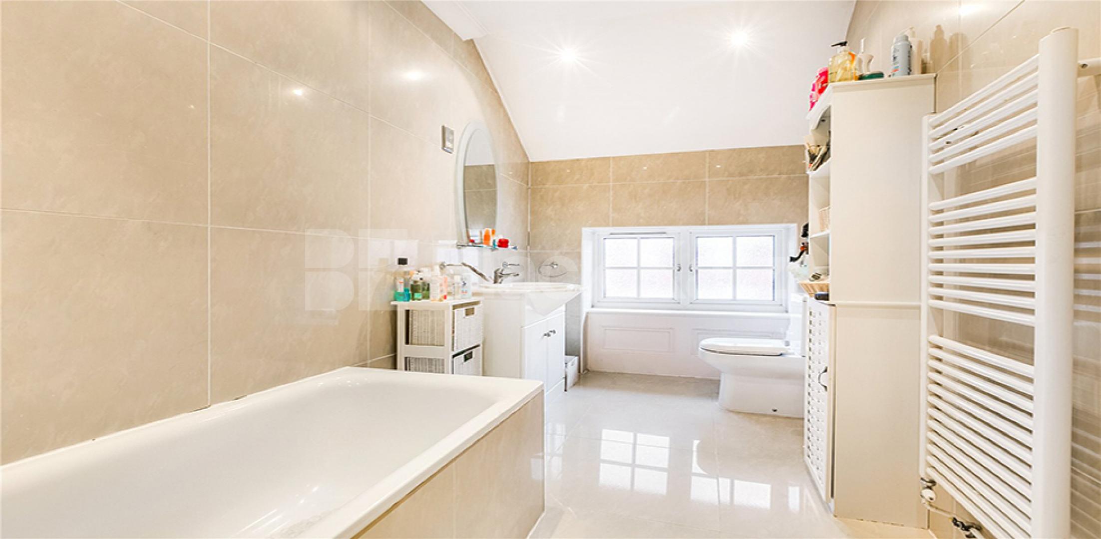 			NEW INSTRUCTION, 1 Bedroom, 1 bath, 1 reception Flat			 Wadham Gardens, PRIMROSE HILL