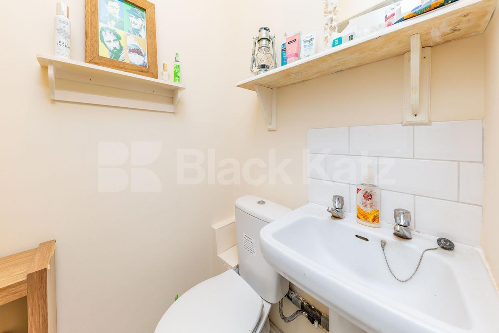 Located within a mansion block close to Highgate Village Hornsey Lane, Highgate