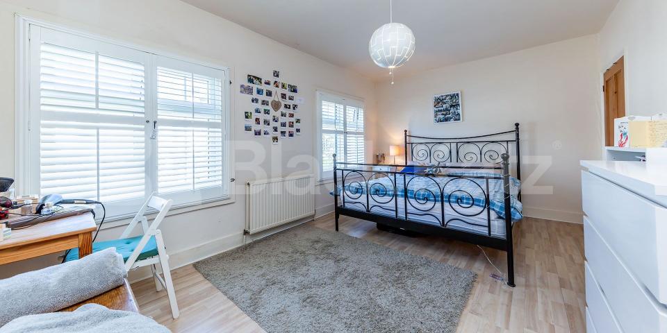 			WHOLE HOUSE!, 3 Bedroom, 1 bath, 1 reception House			 Trinity Road, East Finchley