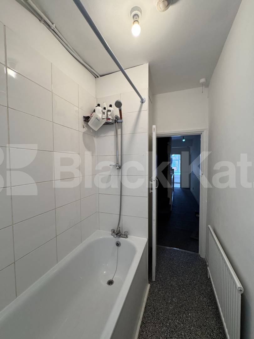 Shared house Kings Road, Willesden Green