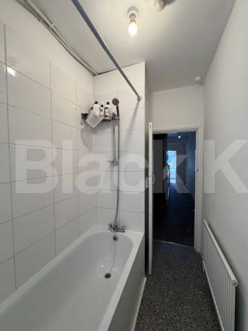 Shared house Kings Road, Willesden Green