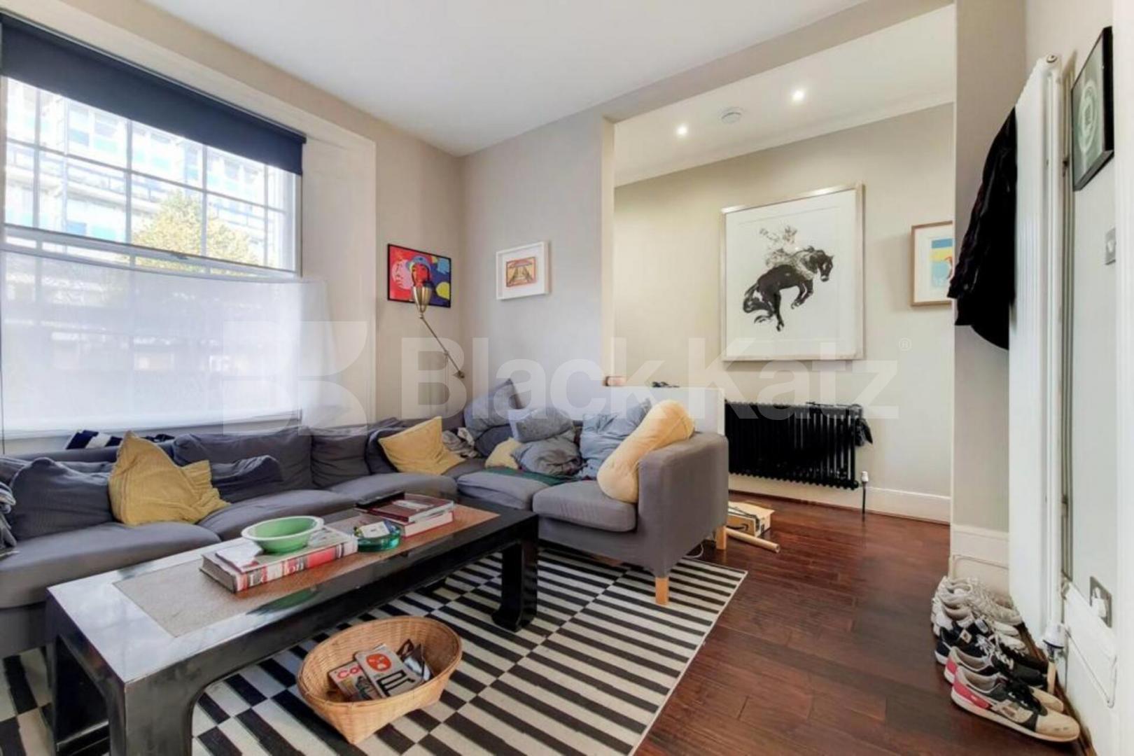 Spacious 3-Bed Flat on Caledonian Road with Modern Bathroom & Open-Plan Lounge Caledonian Road, Islington / Caledonian Road