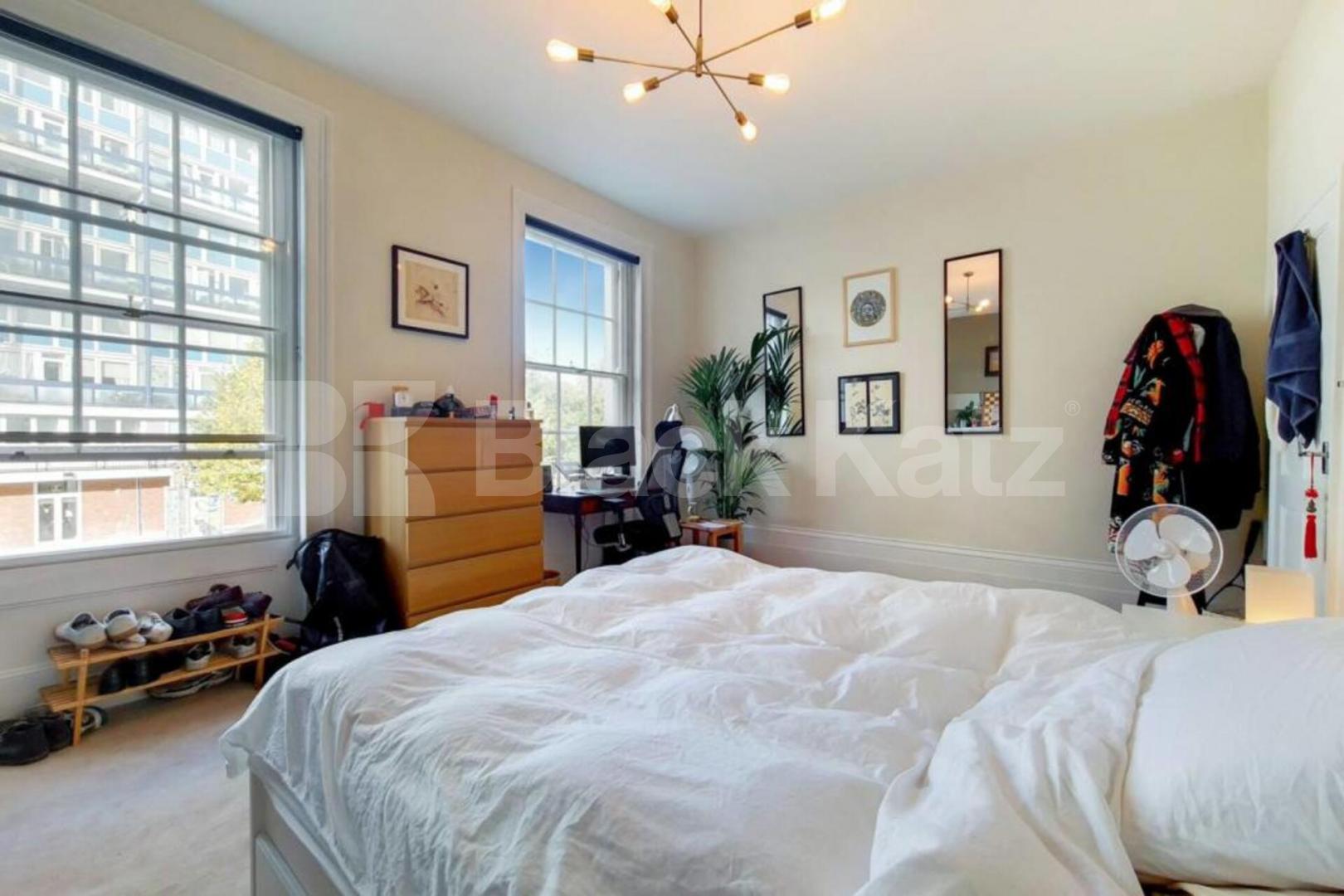 Spacious 3-Bed Flat on Caledonian Road with Modern Bathroom & Open-Plan Lounge Caledonian Road, Islington / Caledonian Road