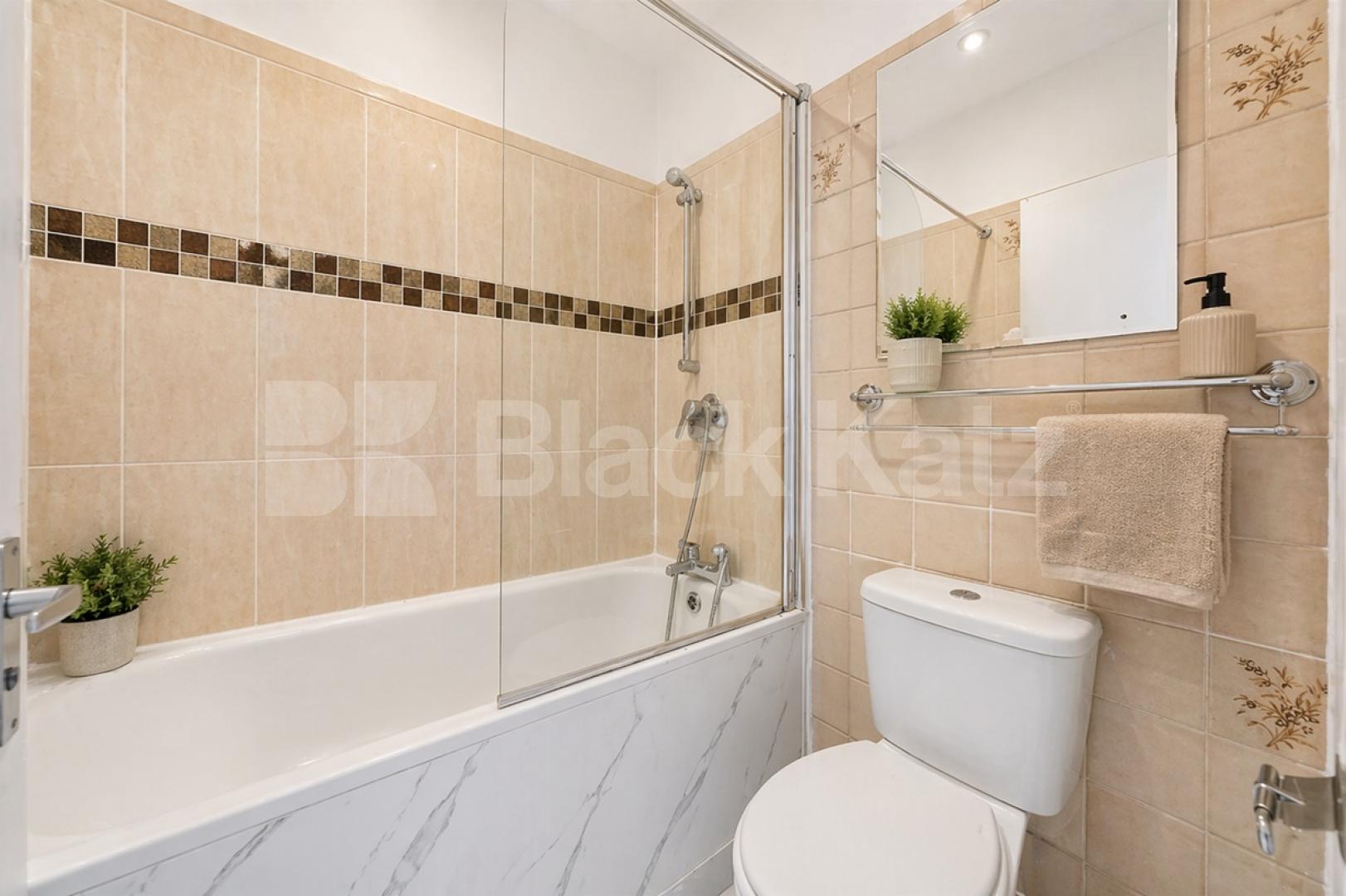 5 bedroom maisonette located walking distance to kings cross zone 1 Caledonian Road, Kings Cross / Angel