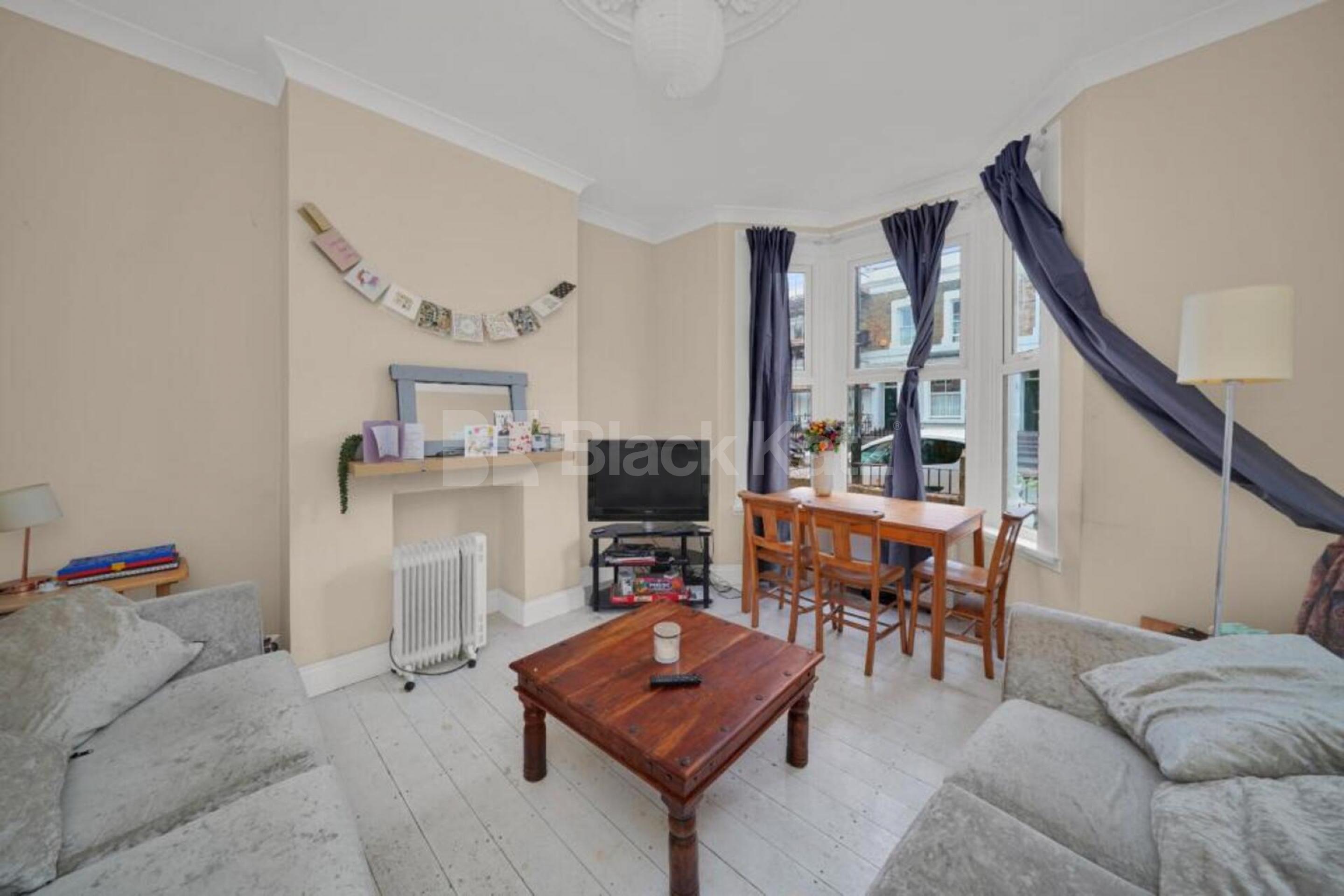 Spacious 6-Bedroom House – Perfect for Students & Professional Sharers  Calverley Grove, Archway N19