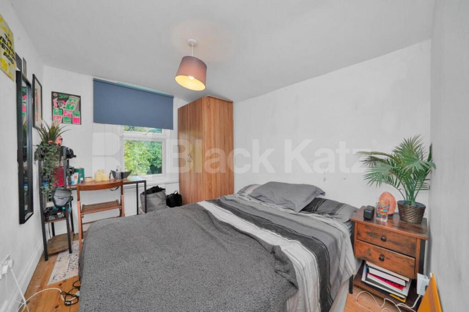 Spacious 6-Bedroom House – Perfect for Students & Professional Sharers  Calverley Grove, Archway