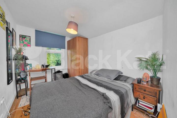 Spacious 6-Bedroom House – Perfect for Students & Professional Sharers  Calverley Grove, Archway