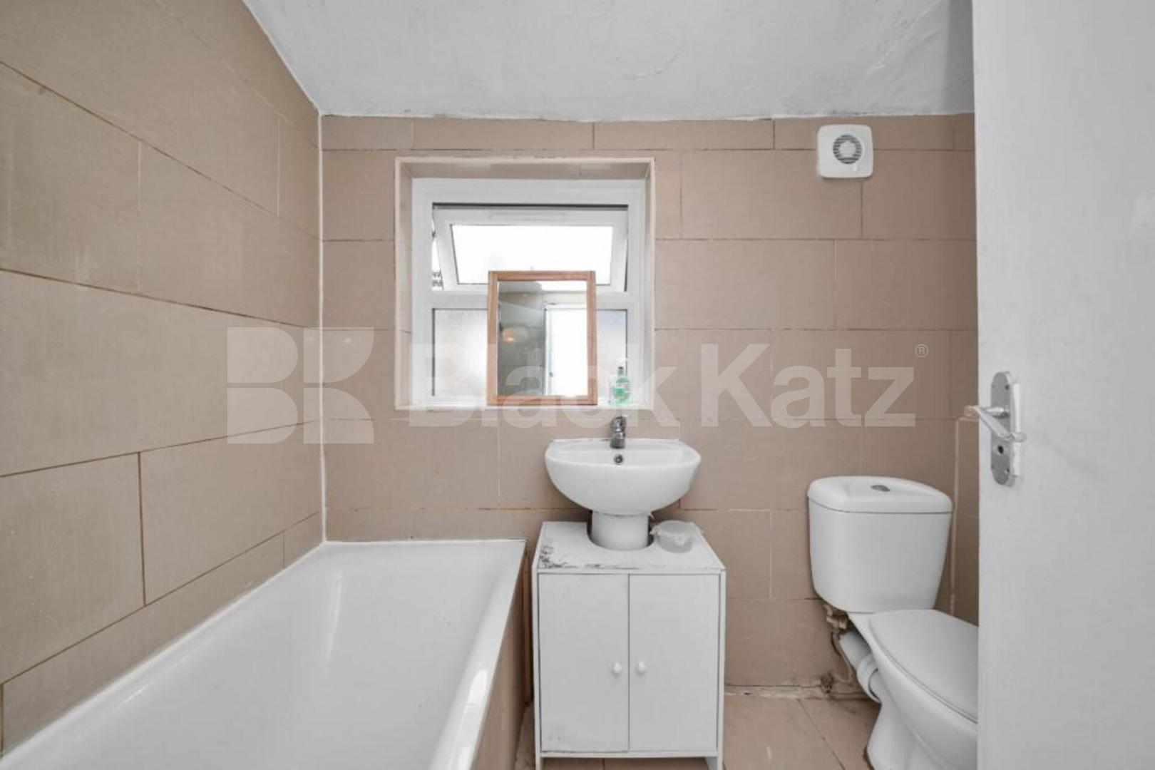 Spacious 6-Bedroom House – Perfect for Students & Professional Sharers  Calverley Grove, Archway