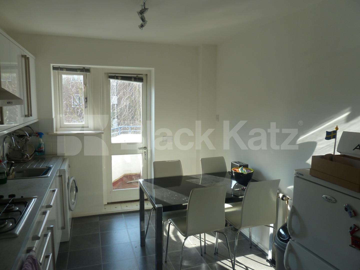 			1 Bedroom, 1 bath, 1 reception Apartment			 Cannonbury Crescent, CANNONBURY